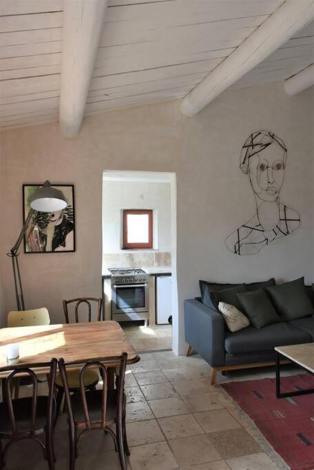 La Petite Maison Des Artistes Seguret Luaran gambar