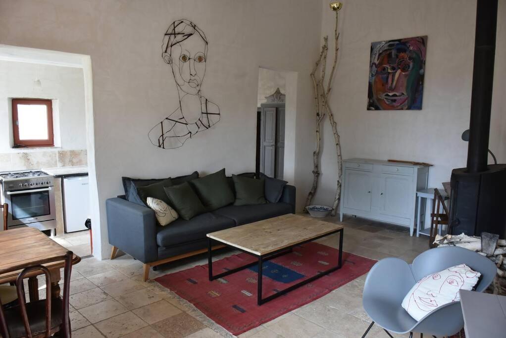La Petite Maison Des Artistes Seguret Luaran gambar